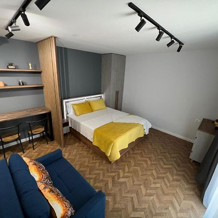 Florent'S Superb Studio, Free Parking & Garden!! 티라나 외부 사진